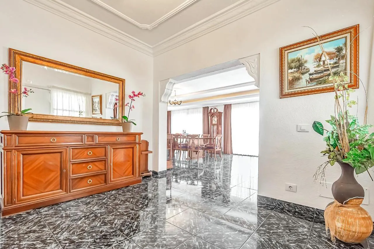 Villa Raquel With Private Pool And Sea View Los Menores