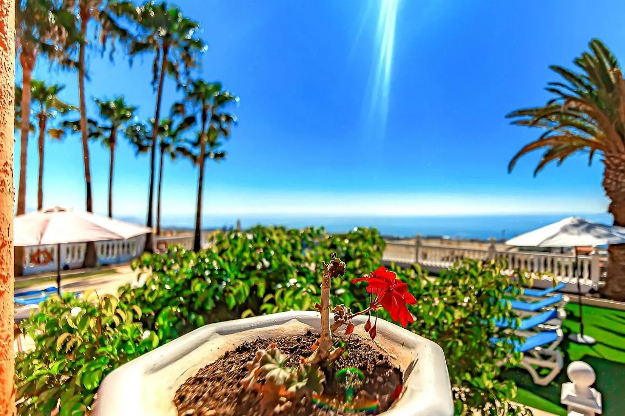 Villa Raquel With Private Pool And Sea View Los Menores