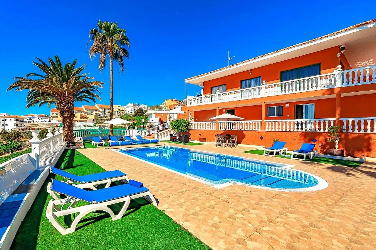 Villa Raquel With Private Pool And Sea View Los Menores