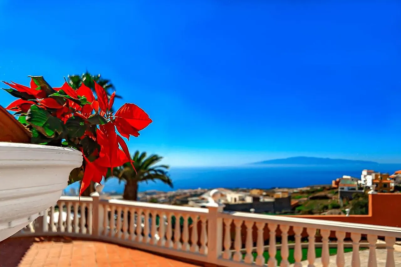 Villa Raquel With Private Pool And Sea View Los Menores