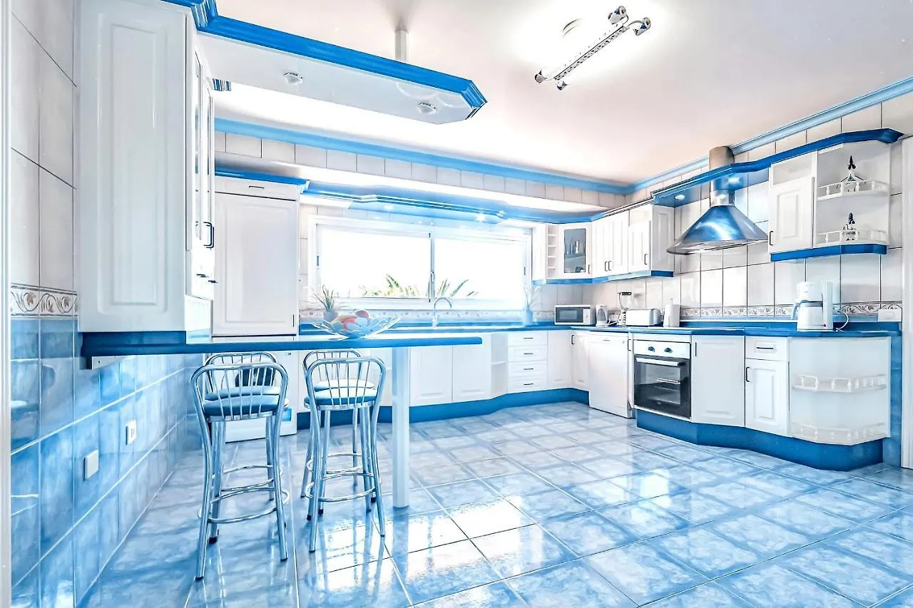 Villa Raquel With Private Pool And Sea View Los Menores 0*,