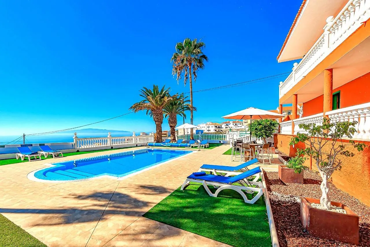 Villa Raquel With Private Pool And Sea View Los Menores